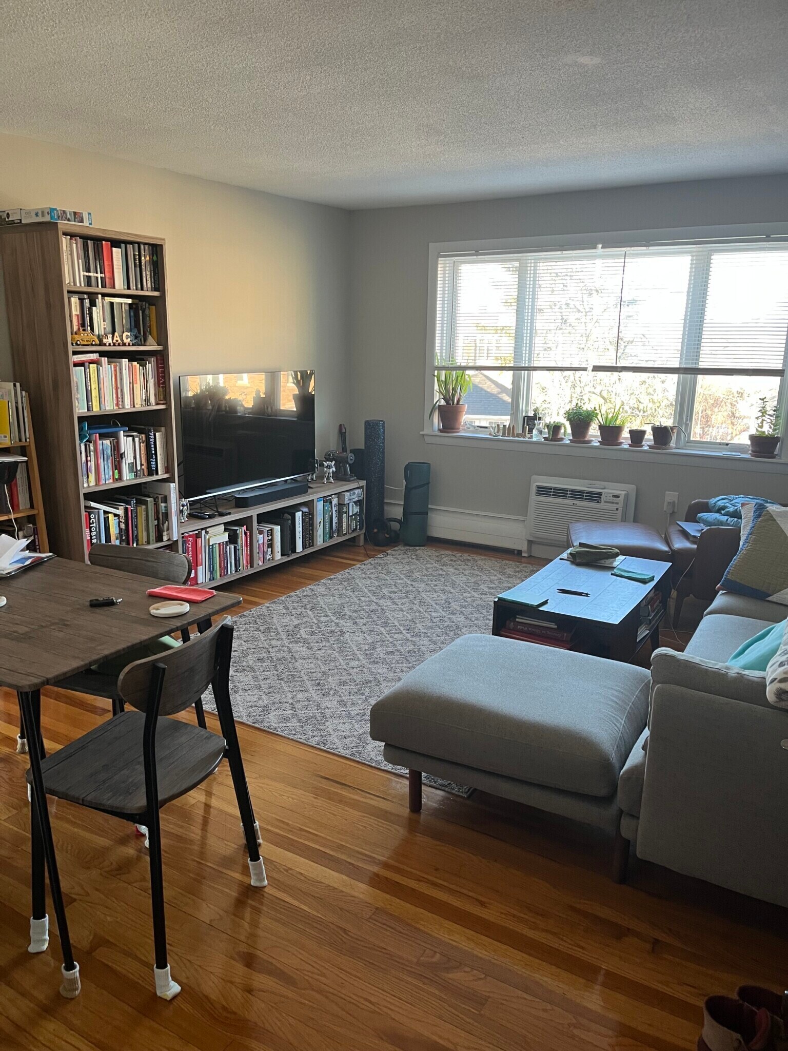 Building Photo - 50 Evergreen St