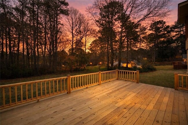 Building Photo - 807 Oak Bridge Ln