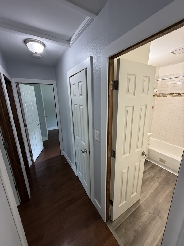 Building Photo - 428 Hilltop Rd