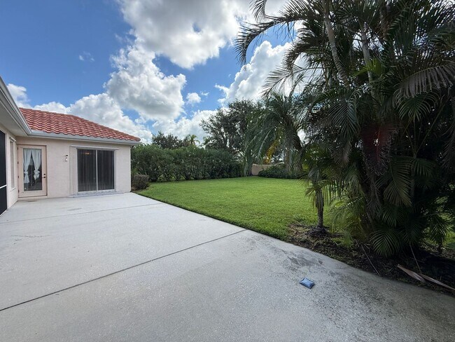 Building Photo - 4 Bedroom 3 Bath Single Family Home Laurel...