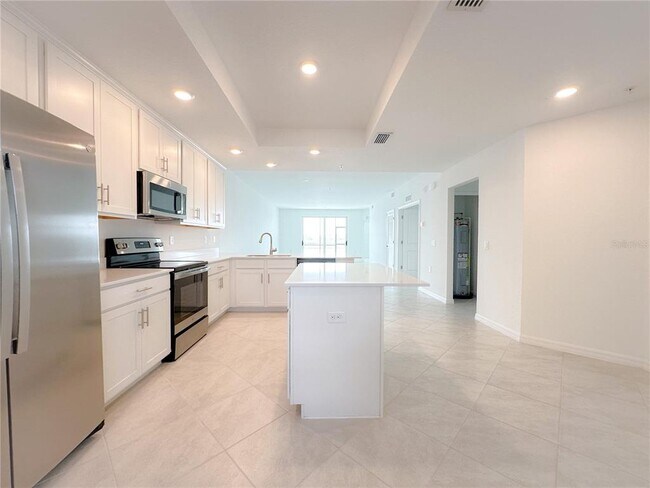 Building Photo - 14204 Heritage Landing Blvd