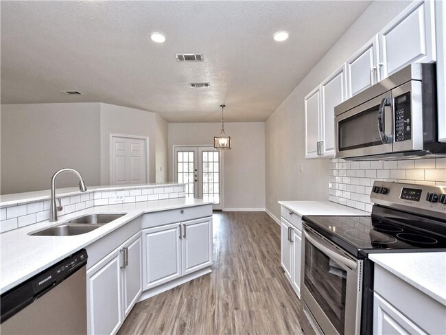 Building Photo - 21511 Pershing Ave