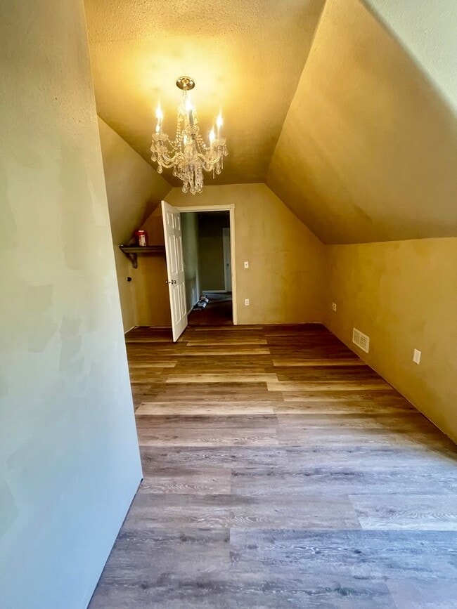 Building Photo - Fantastic 4 bedroom single family home on ...