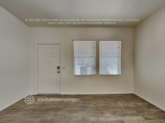Building Photo - 7410 S 39th Dr