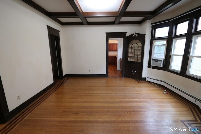 Building Photo - 814 Orange St