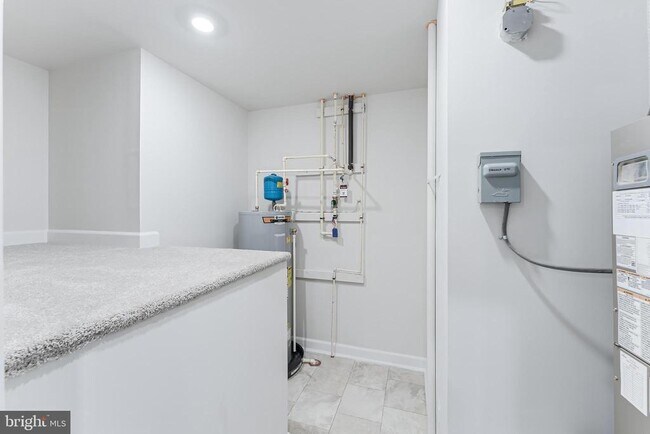 Building Photo - 21815 Express Ter