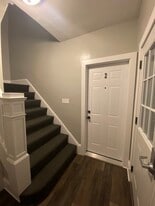 Building Photo - 2112 Cathedral Ave