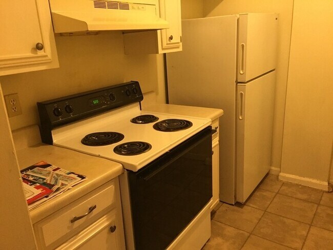 Building Photo - 3 Bed/2 Bath 2-Story Duplex in Prattville