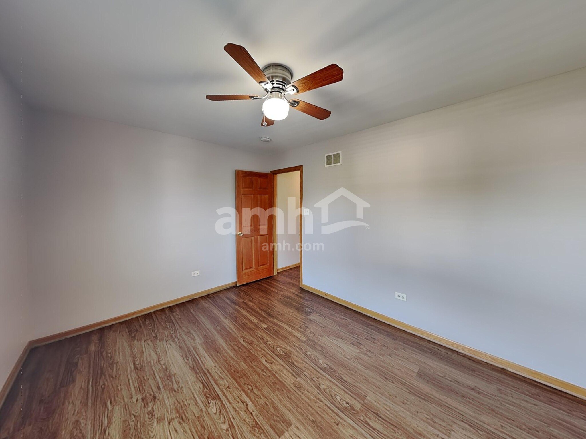 Building Photo - 5209 Sunmeadow Dr