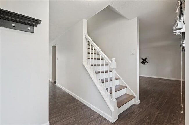 Building Photo - 2609 Fox Chase Ct