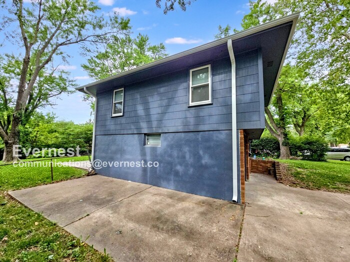 Building Photo - 6305 120th Terrace