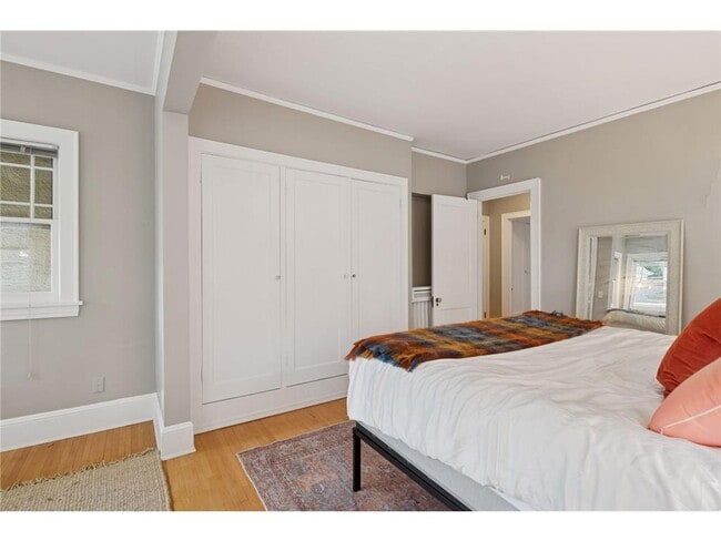 Building Photo - 1770 Humboldt Ave S