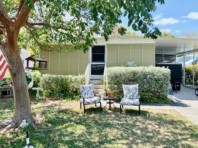 Building Photo - 710 N Silver Cir