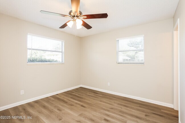 Building Photo - 9406 Gisborne Dr