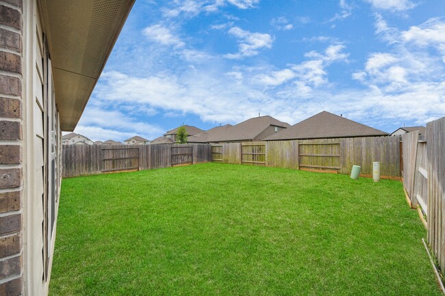 Building Photo - 32615 Orchard Haze Dr