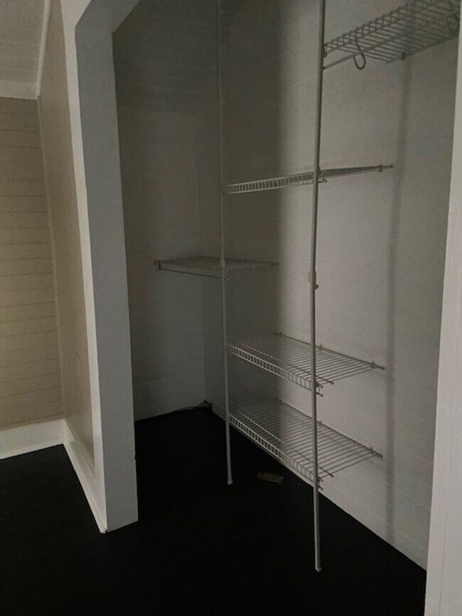 Building Photo - Beautiful 3brm, 2bath Home in Heart of Burns!!