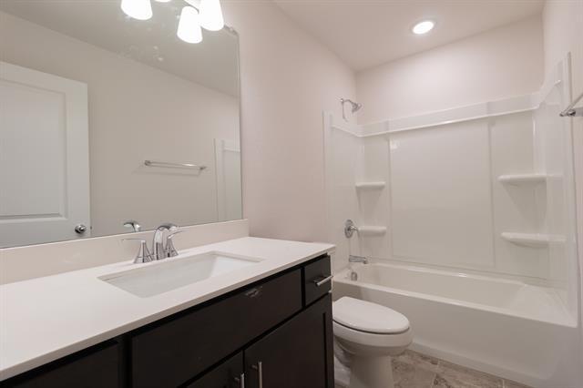 Building Photo - 1017 Verde Vly Ln