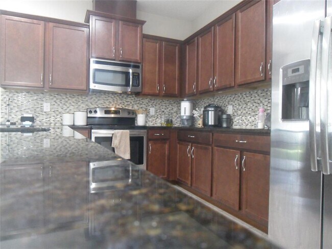 Building Photo - 1497 Softshell St