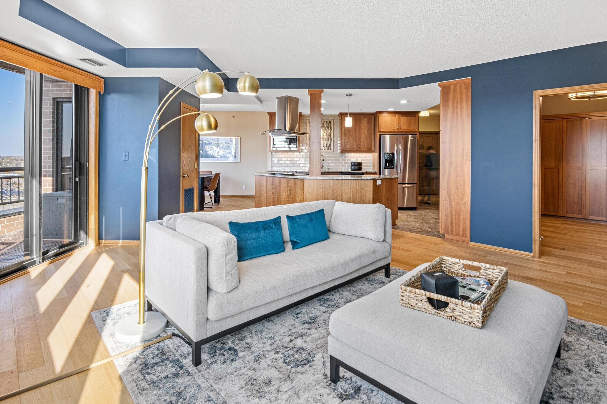 Building Photo - 168 6th St E