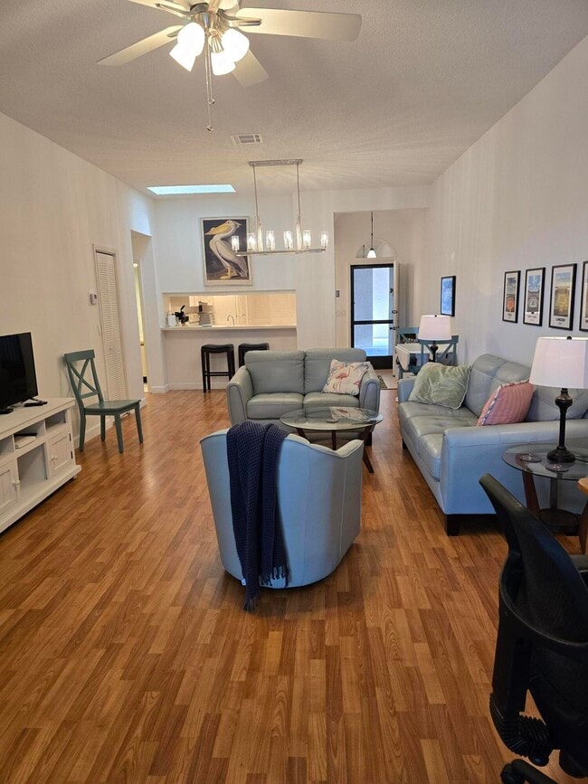 Building Photo - 7484 La Paz Blvd