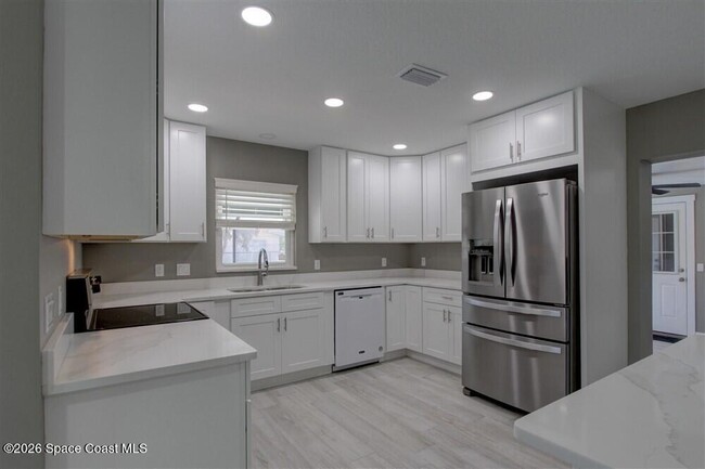 Building Photo - 983 Beechfern Ln