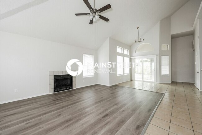 Building Photo - 3 Bedroom Pet-Friendly Home in Cedar Hill, TX with Main Street Renewal