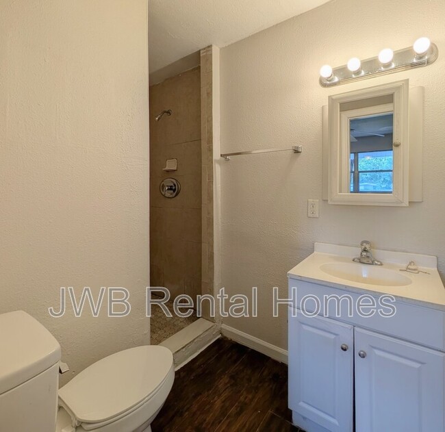 Building Photo - 7930 Limoges Dr S