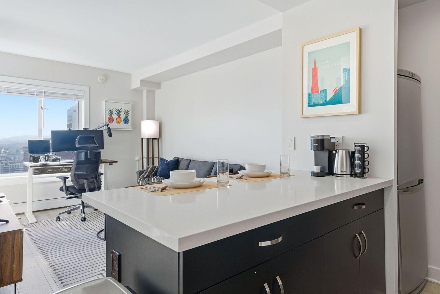 Building Photo - 899 Pine St