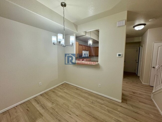 Building Photo - 838 S Kalispell Cir
