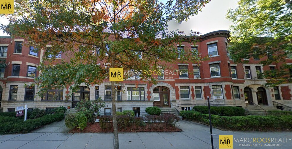 Primary Photo - 1855 Beacon St