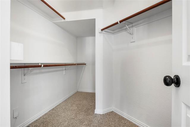 Building Photo - 2000 Webb Dr