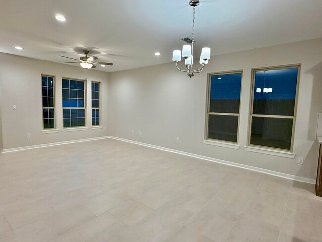 Building Photo - 1427 Key Deer Dr