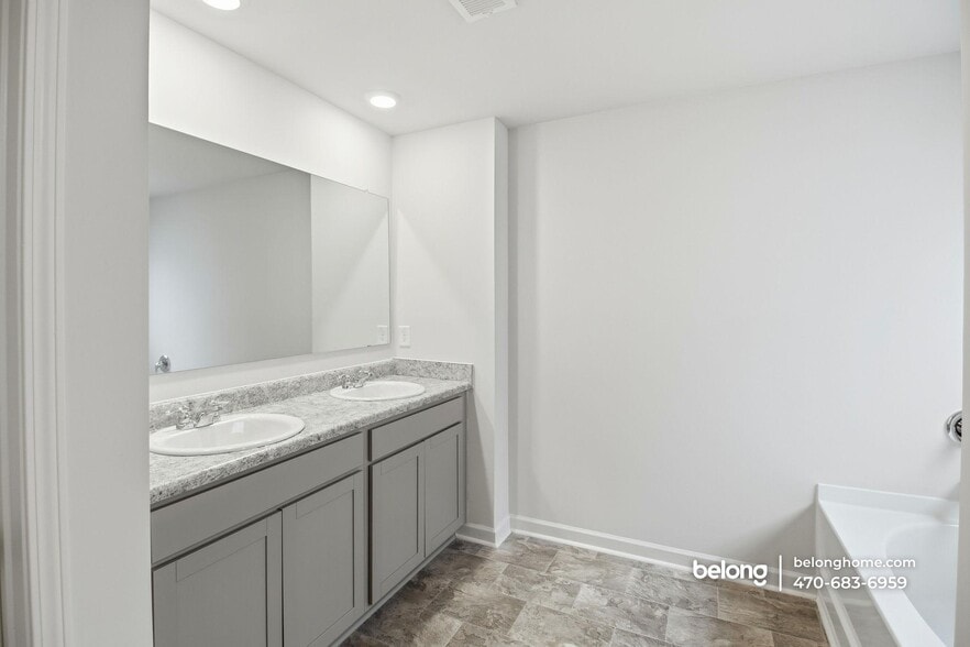 Building Photo - 8279 Bluewater Dr