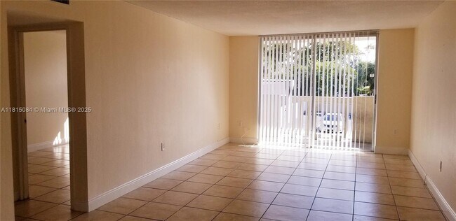 Building Photo - 1800 Sans Souci Blvd