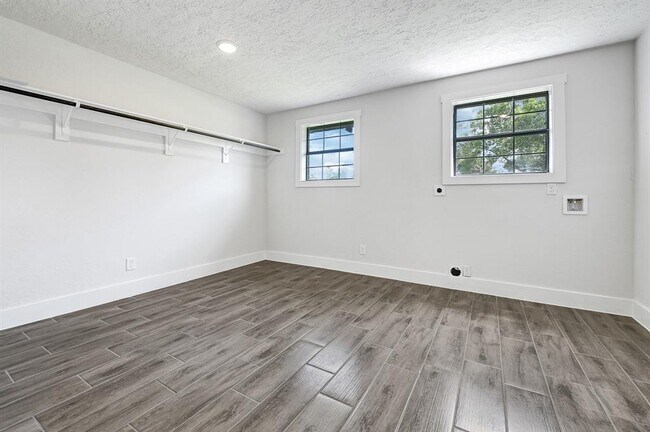 Building Photo - 4606 Pine Meadow Dr