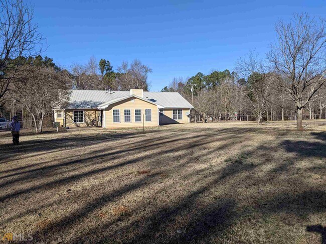 Building Photo - 137 Hilo Rd