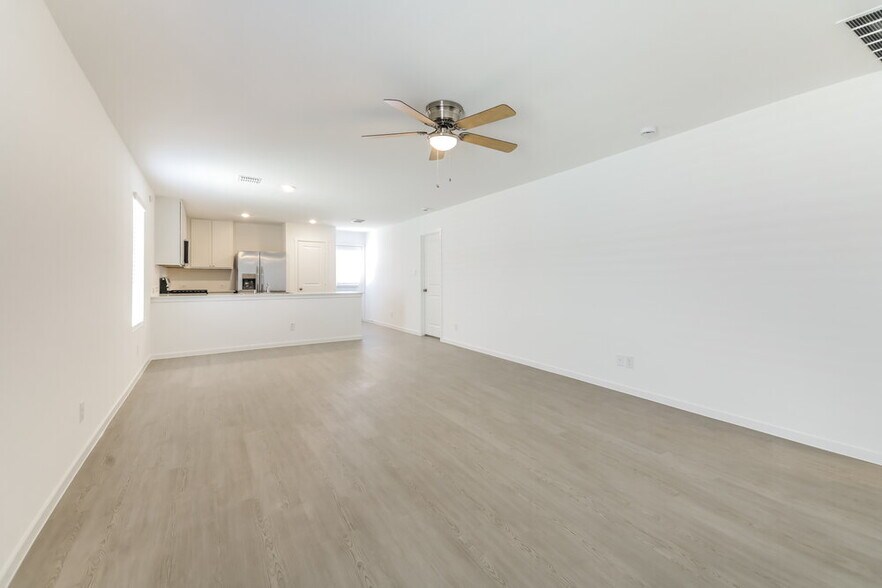 Building Photo - 1222 Canyon Wren Dr