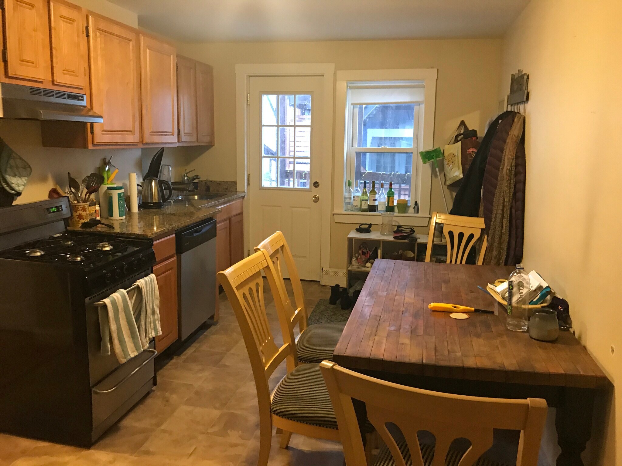 Building Photo - 266 Gold St