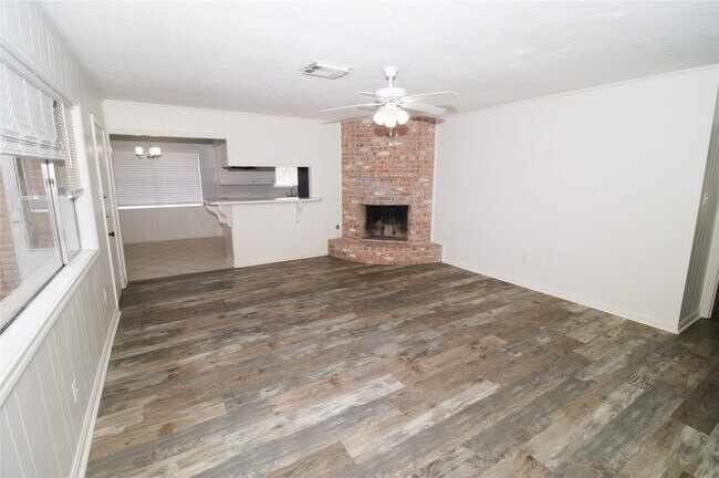 Building Photo - 1030 Montour Dr