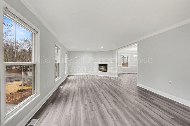 Building Photo - 1012 Aquia Dr