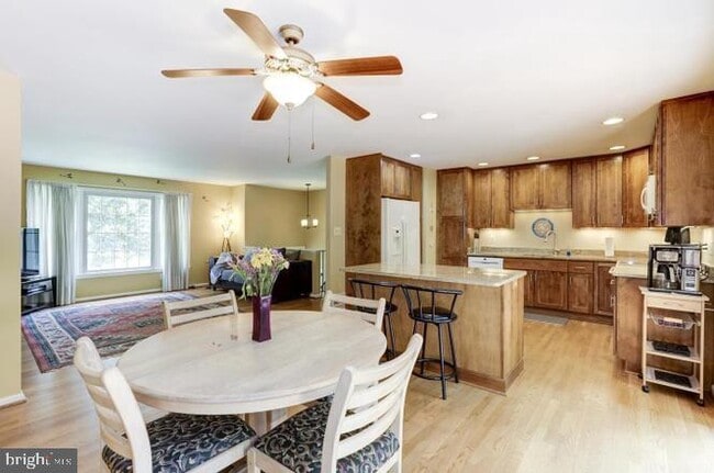 Building Photo - 7893 Godolphin Dr