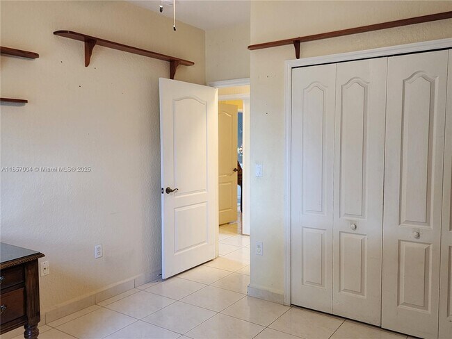 Building Photo - 16441 NW 89th Ct