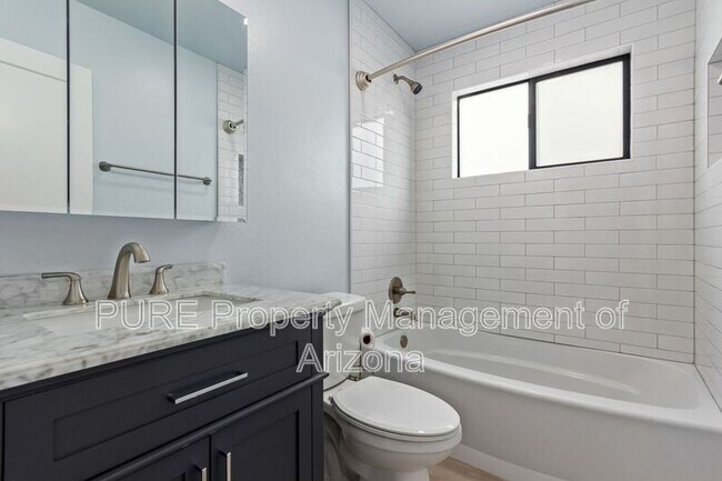 Building Photo - 5740 N 14th St