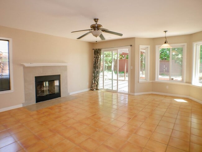 Building Photo - 4 bed/3 bath Encinitas Home