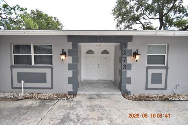 Building Photo - 3273 Harbor Lake Dr