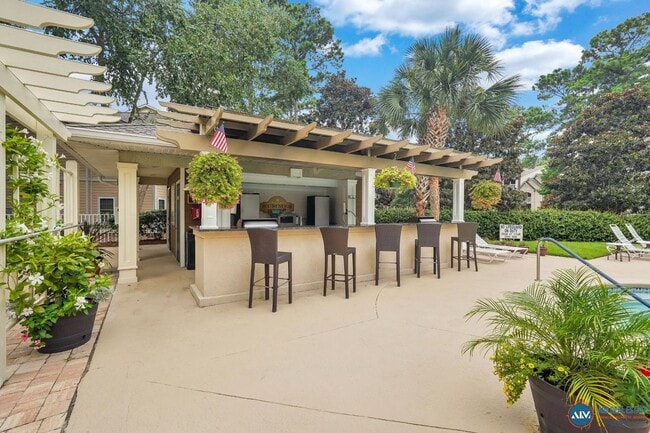 Building Photo - 1BR / 1BA Condo in Gated Summer House Comm...