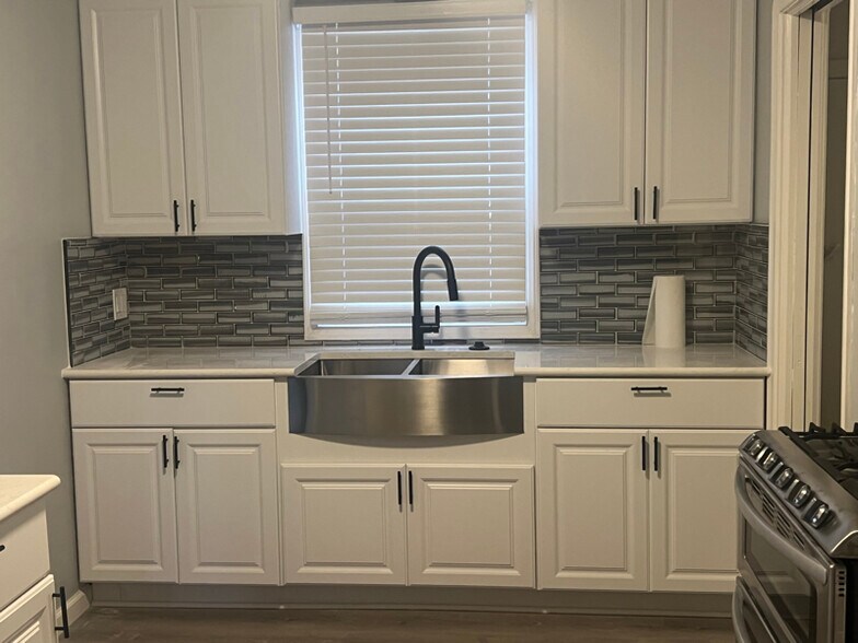 Building Photo - 8075 Freda St