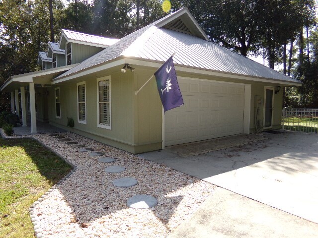 Building Photo - 14 Egret Dr