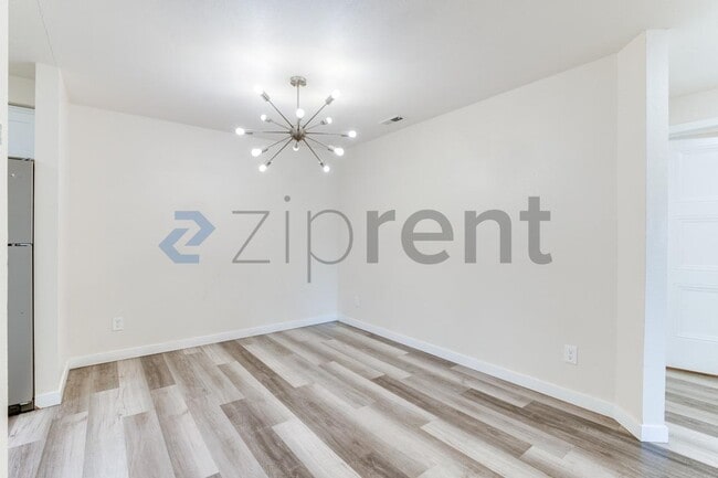 Building Photo - 3002 M Dr NE