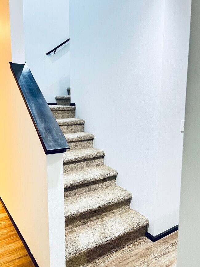 Building Photo - 5815 148th Pl NE